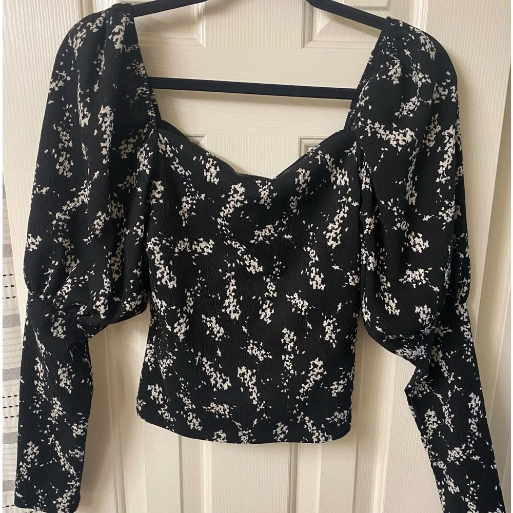 Anthropologie Sweetheart Black and White Print Puff Sleeve Blouse Size Small